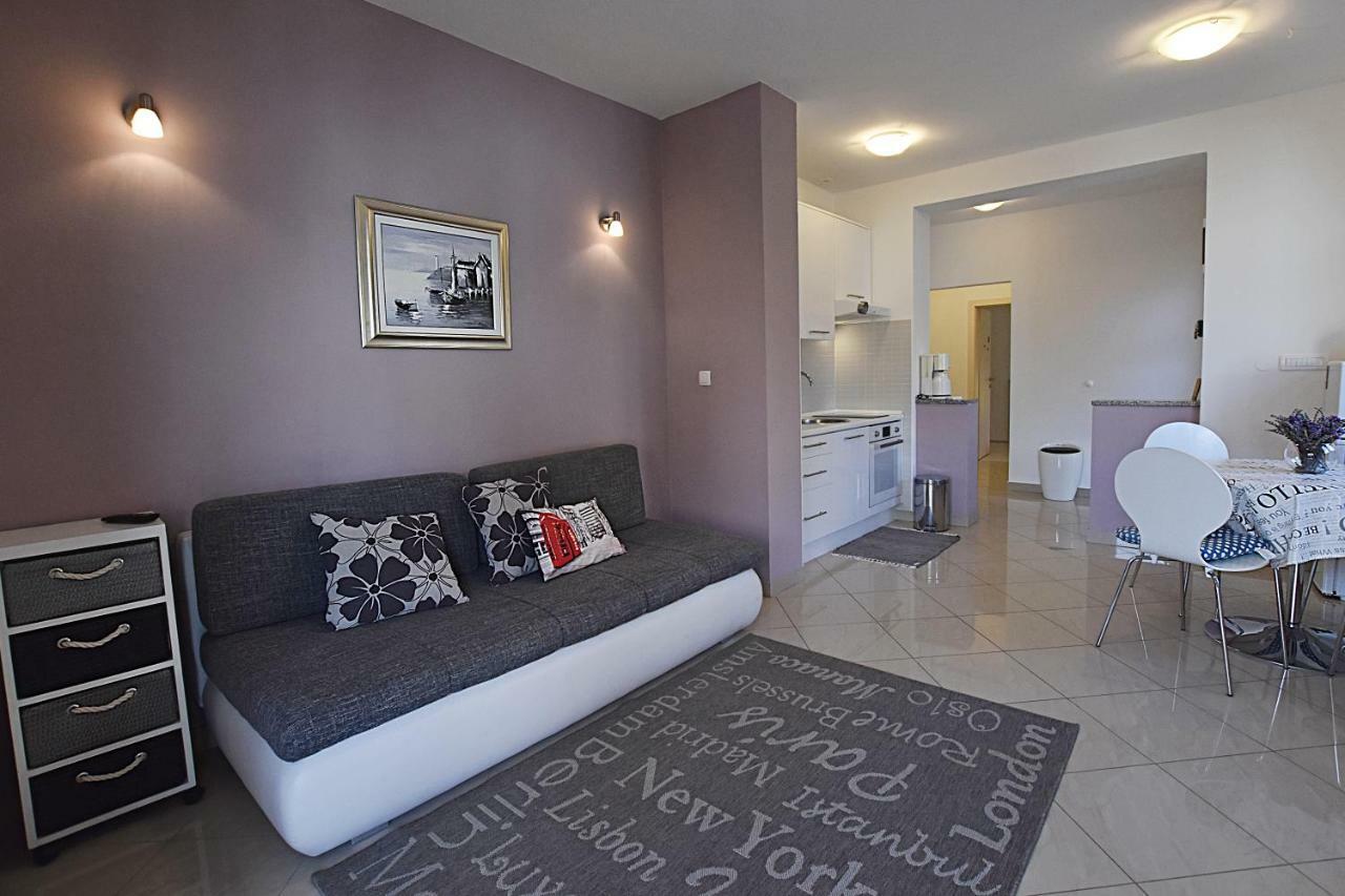 Marine Apartment ซูโกชัน ภายนอก รูปภาพ